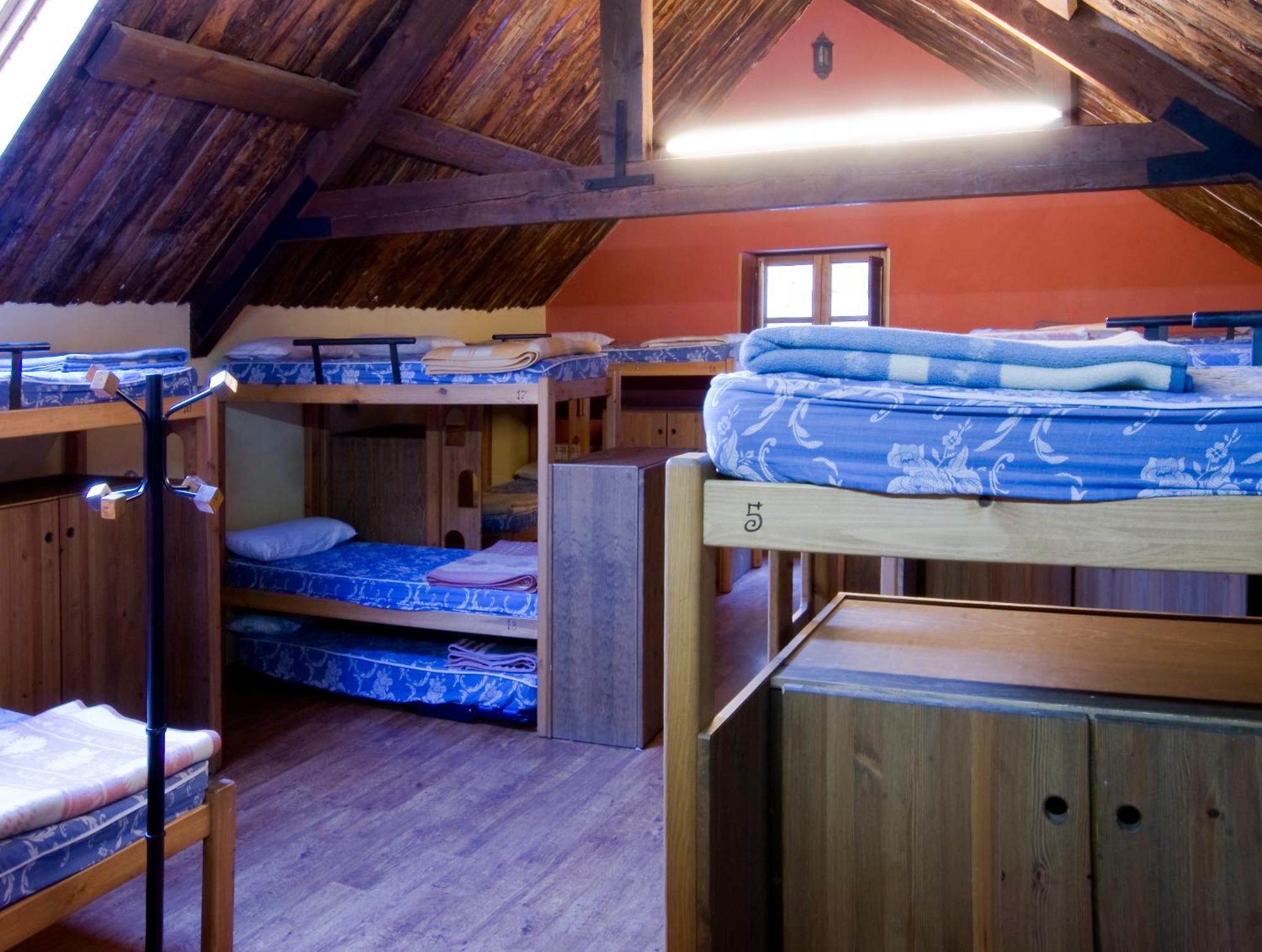 Albergue-Refugio Sargantana Canfranc Habitación foto
